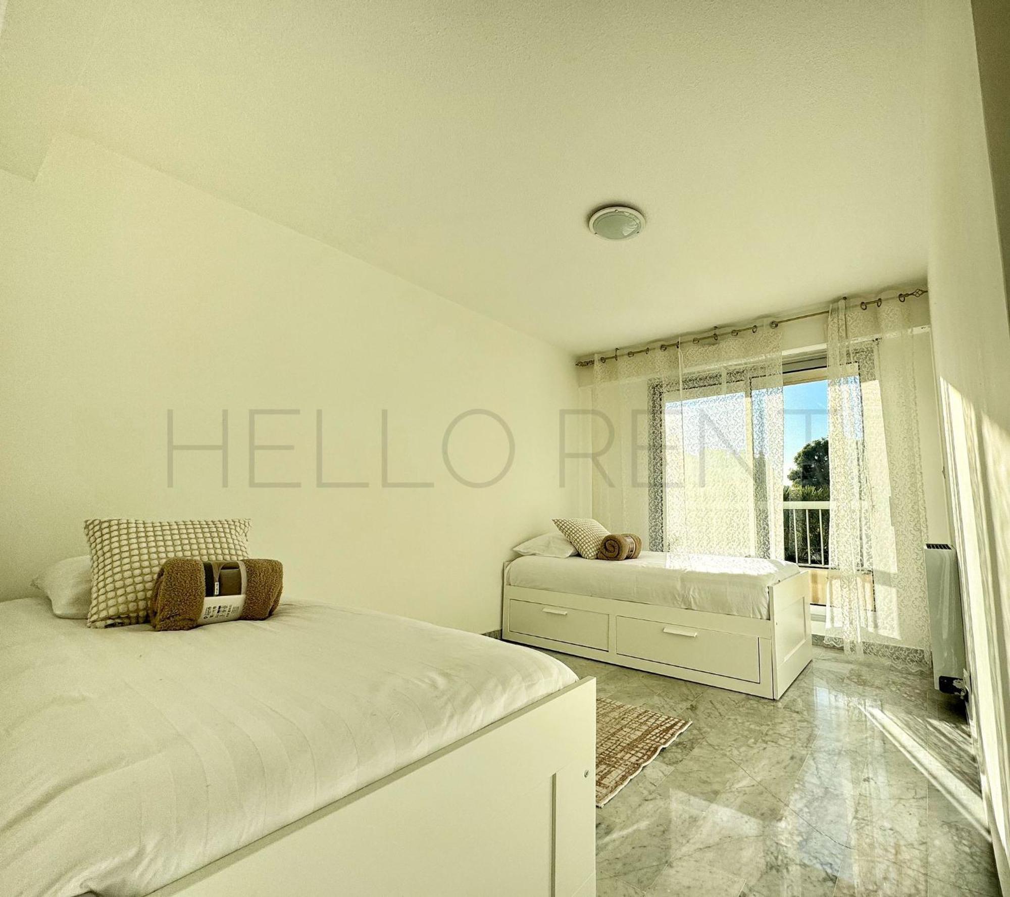 Appartement Superbe 3 Pieces 100m De La *